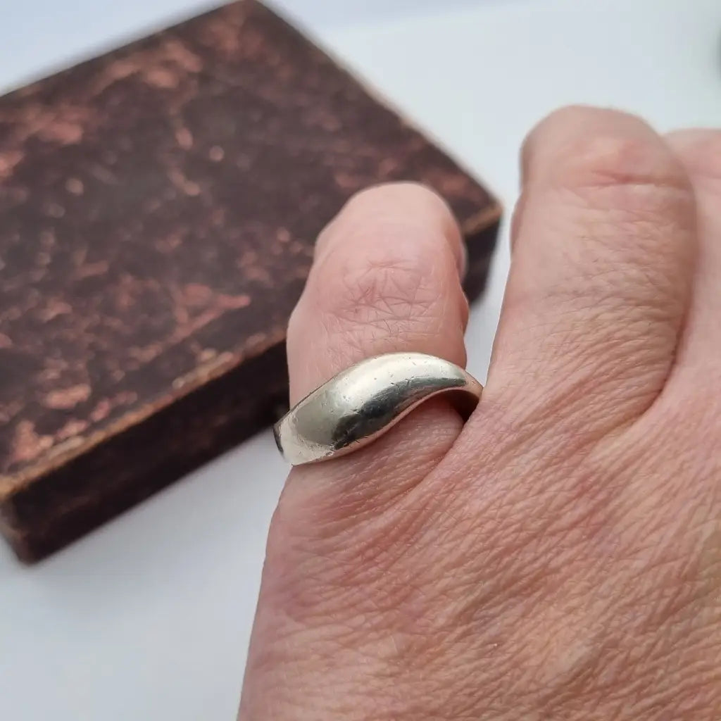 Anillo de diseño en plata ley anillo vintage joyería ondulada