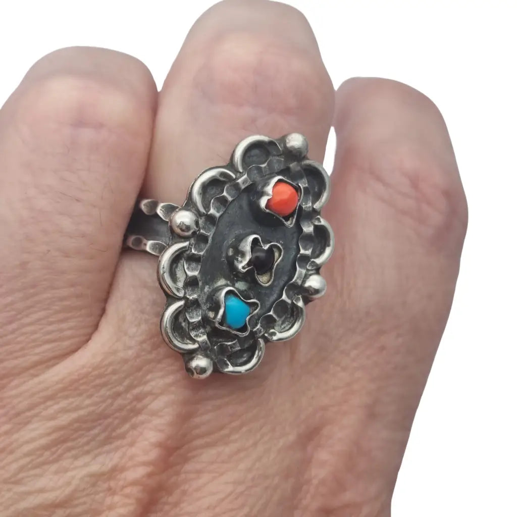 Anillo estilo Matilde Poulat en plata 925 Matl con turquesa coral y amatista –