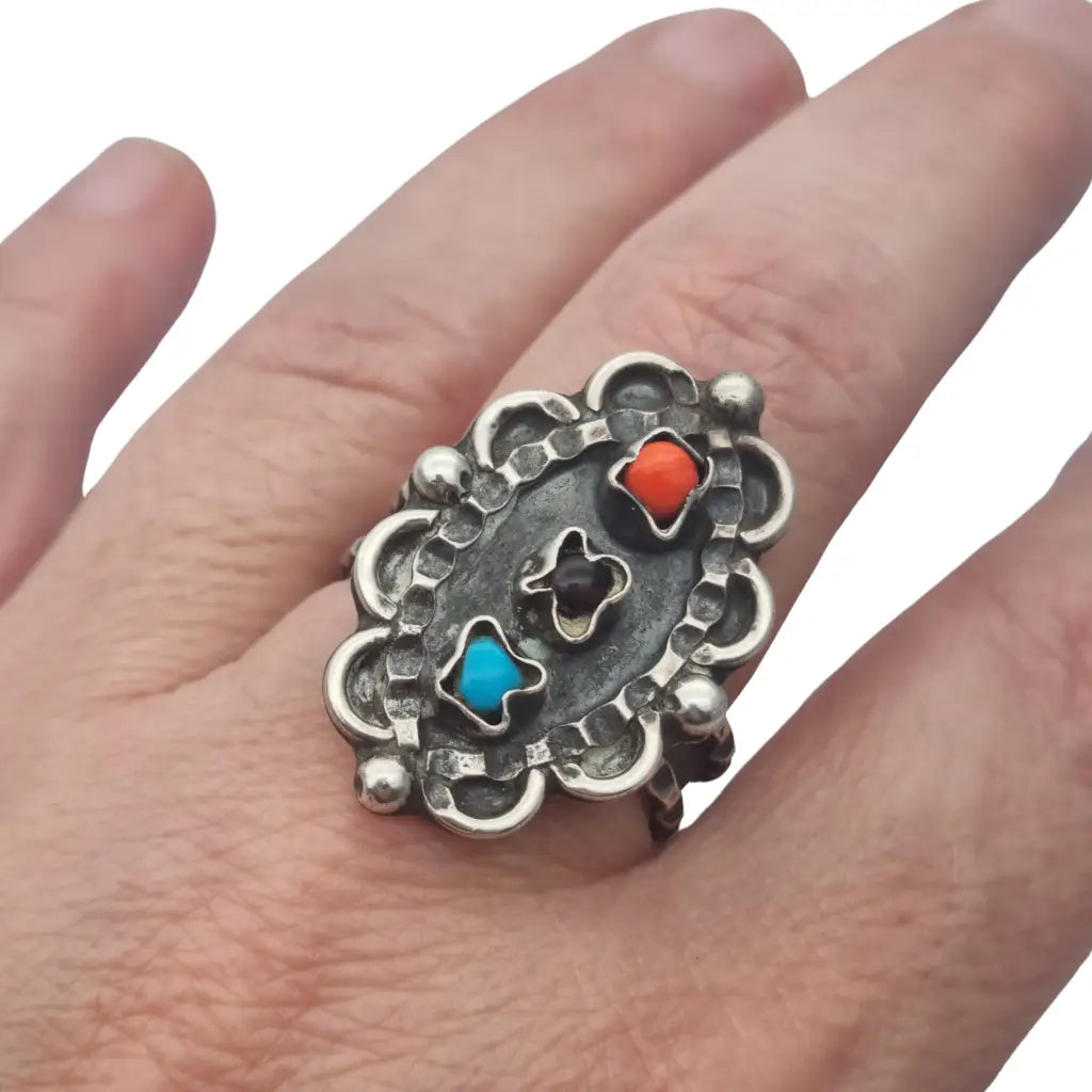 Anillo estilo Matilde Poulat en plata 925 Matl con turquesa coral y amatista –