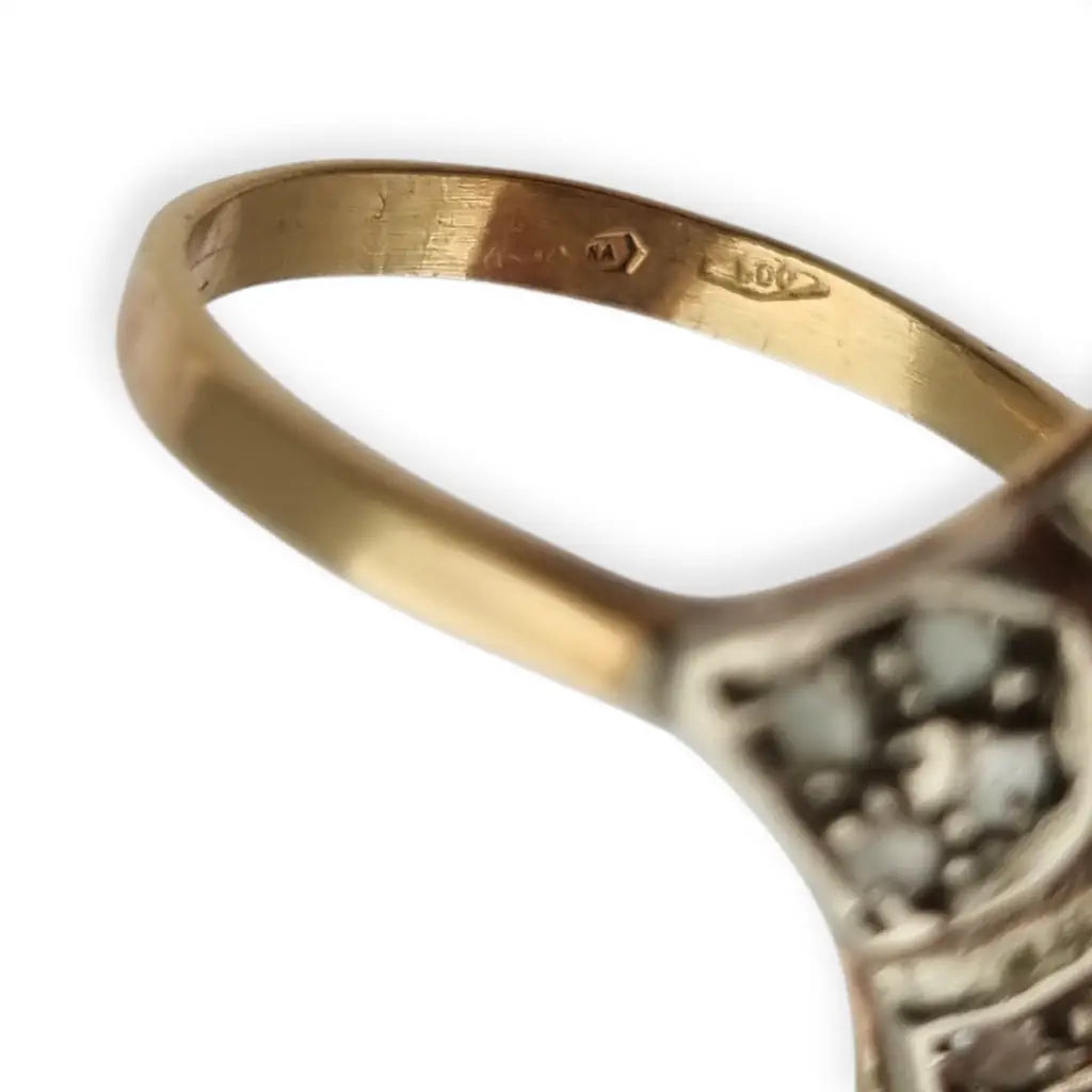 Anillo lanzadera de coral rojo y diamantes en oro 9k plata joyería art deco