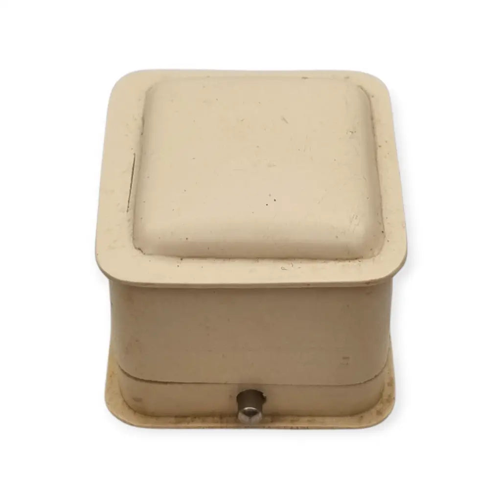 Anillo lanzadera de coral rojo y diamantes en oro 9k plata joyería art deco