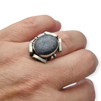 Anillo de Plata 925 con Piedra Azul inspiración art deco Joyería Contemporánea