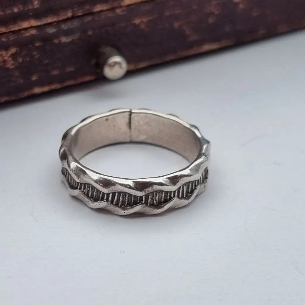 Anillo de plata vintage bohemio para mujer anillo aro trabajado