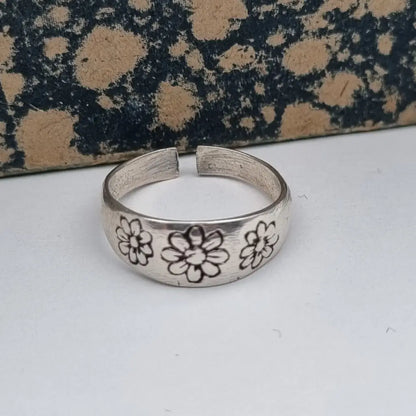 Anillo de plata vintage con flores bohemias para mujer anillo aro trabajado