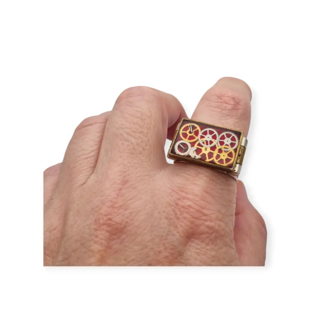 Anillo steampunk artesanal en plata 925 con engranajes antiguos de relojes
