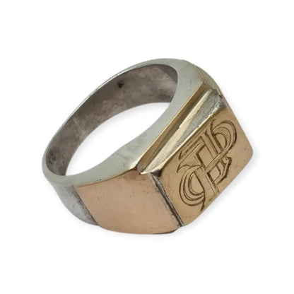 Anillo tipo sello Art Decó tardío en plata con vistas doradas y monograma