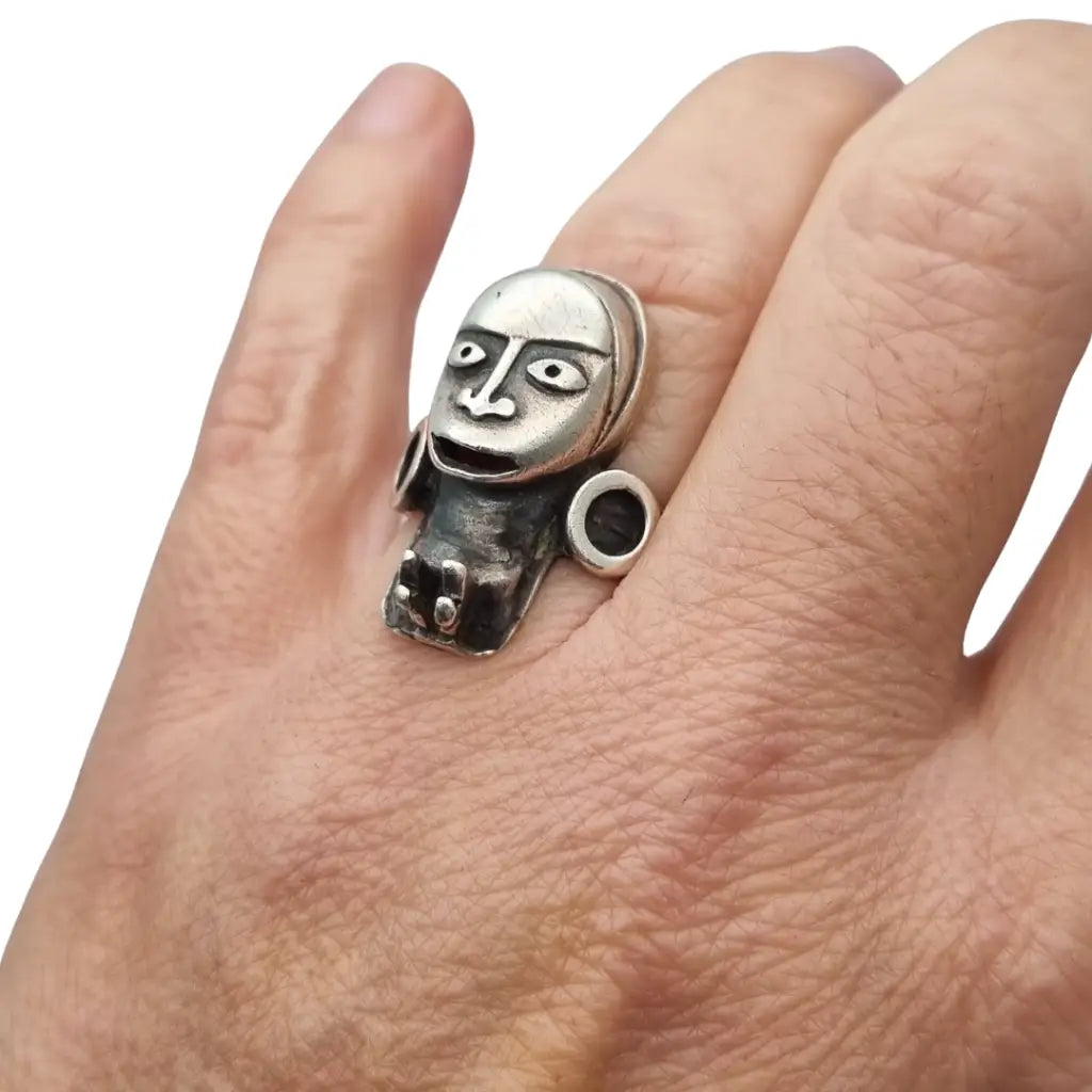 Anillo vintage Boho tribal en plata con figura de diseño Etnico escultórico