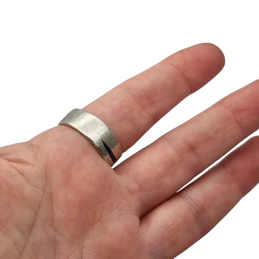 Anillo vintage de plata 925 con esmalte geométrico azul estilo retro tribal