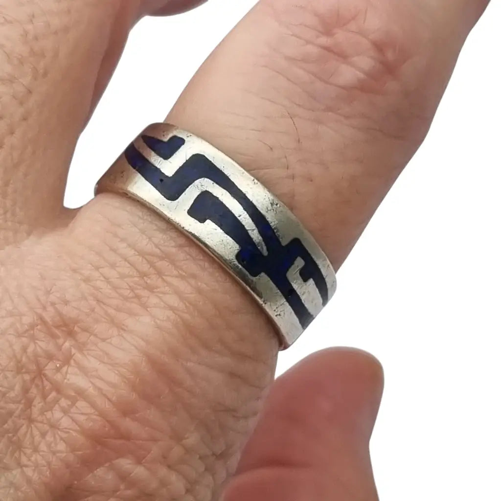 Anillo vintage de plata 925 con esmalte geométrico azul estilo retro tribal