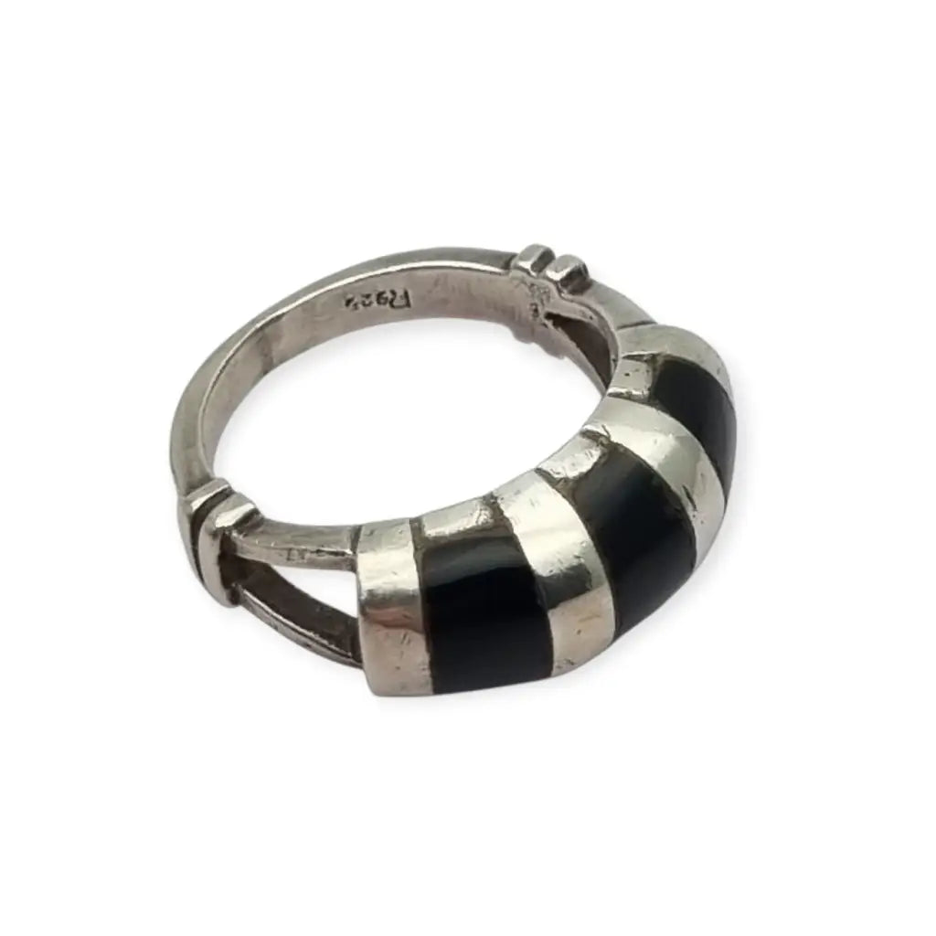 Anillo vintage de plata 925 con incrustaciones ónix negro en rayas diseño