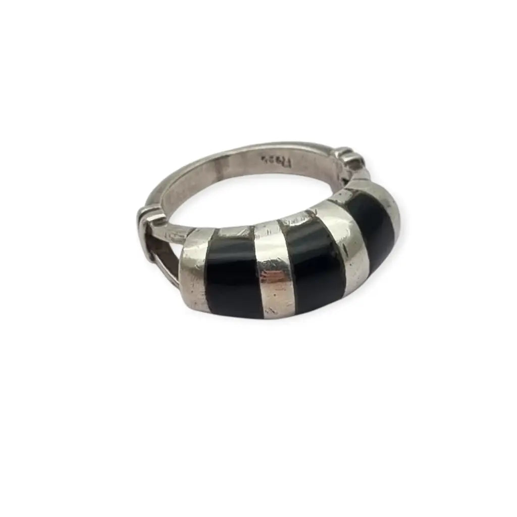 Anillo vintage de plata 925 con incrustaciones ónix negro en rayas diseño