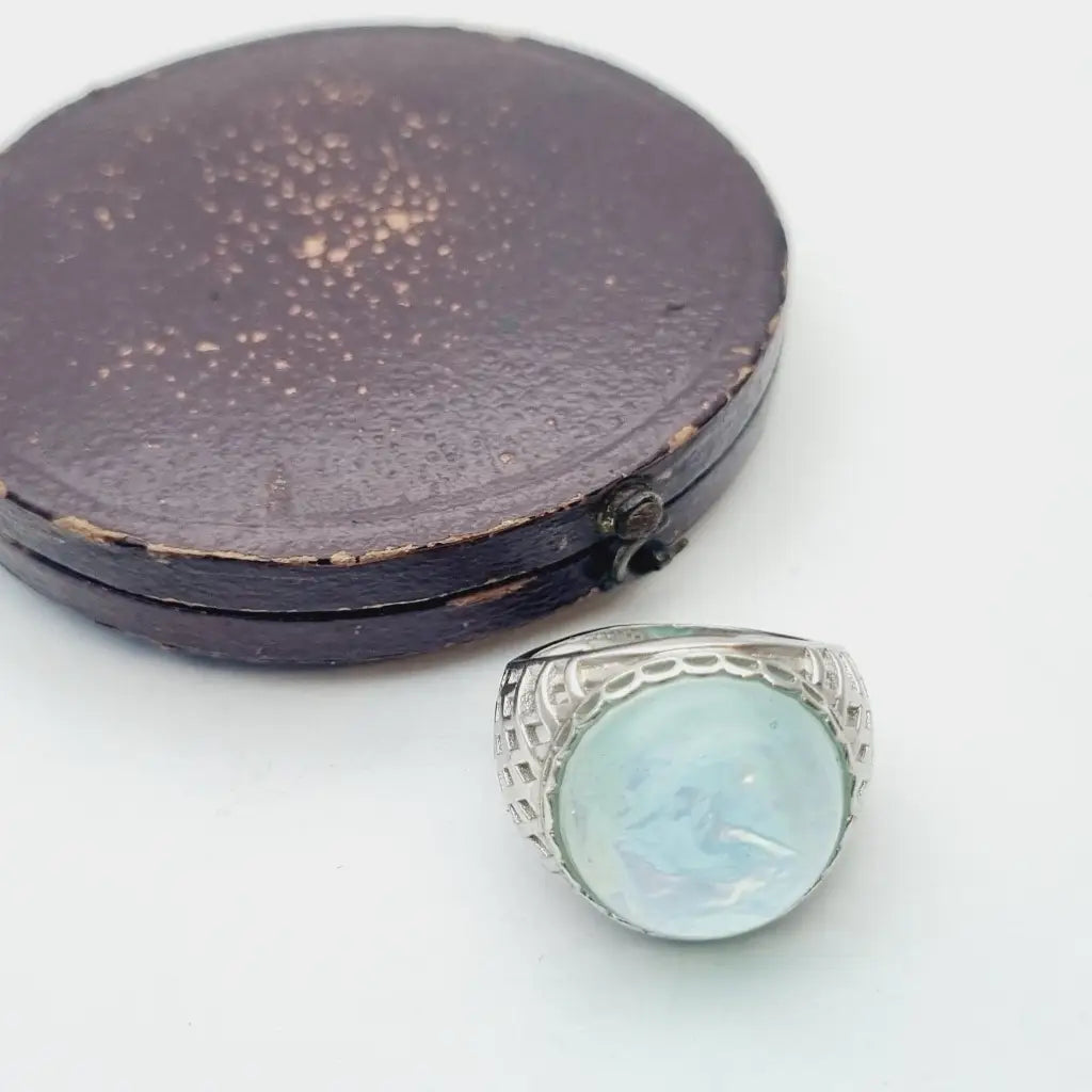 Anillo vintage de plata anillo con piedra azul. grande azul