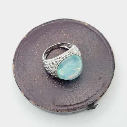 Anillo vintage de plata anillo con piedra azul. grande azul