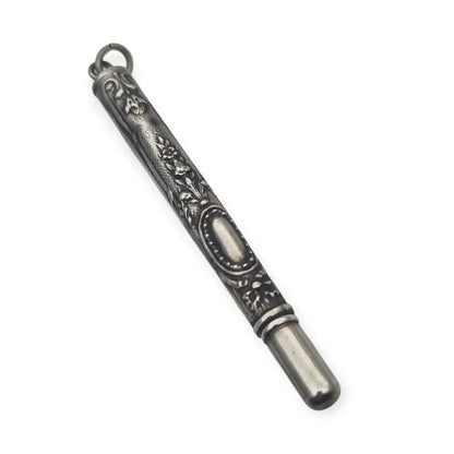 Antiguo plumín de plata grabada para chatelaine diseño floral victoriano circa