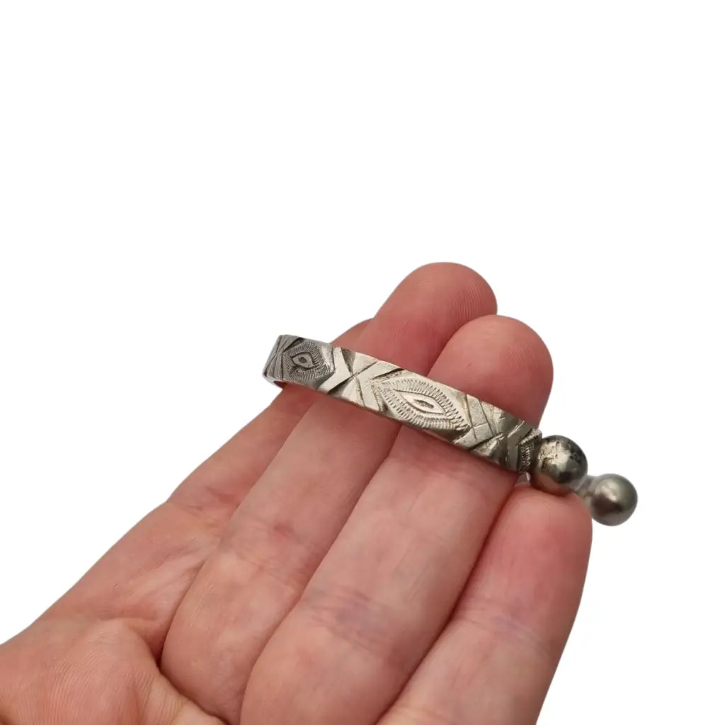 Brazalete africano tuareg vintage en plata grabada pulsera tribal étnica