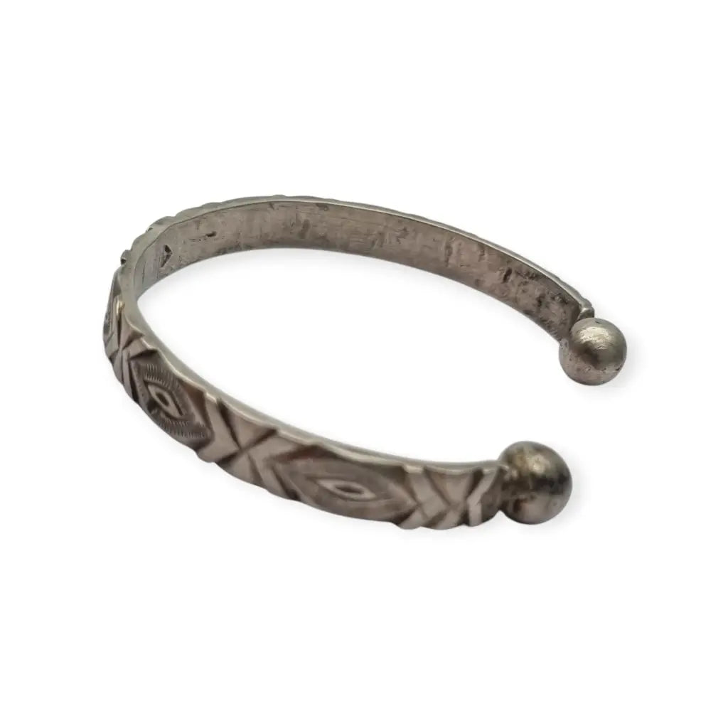 Brazalete africano tuareg vintage en plata grabada pulsera tribal étnica