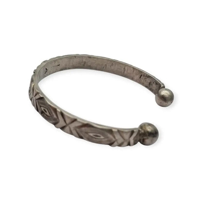 Brazalete africano tuareg vintage en plata grabada pulsera tribal étnica