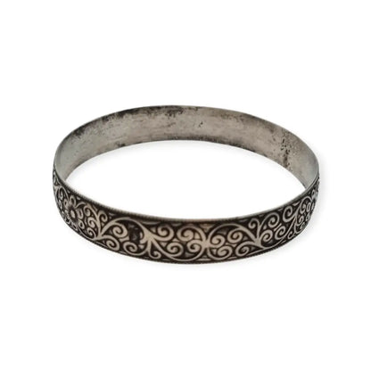 Brazalete bereber antiguo en plata grabada diseño floral bohemio estilo étnico