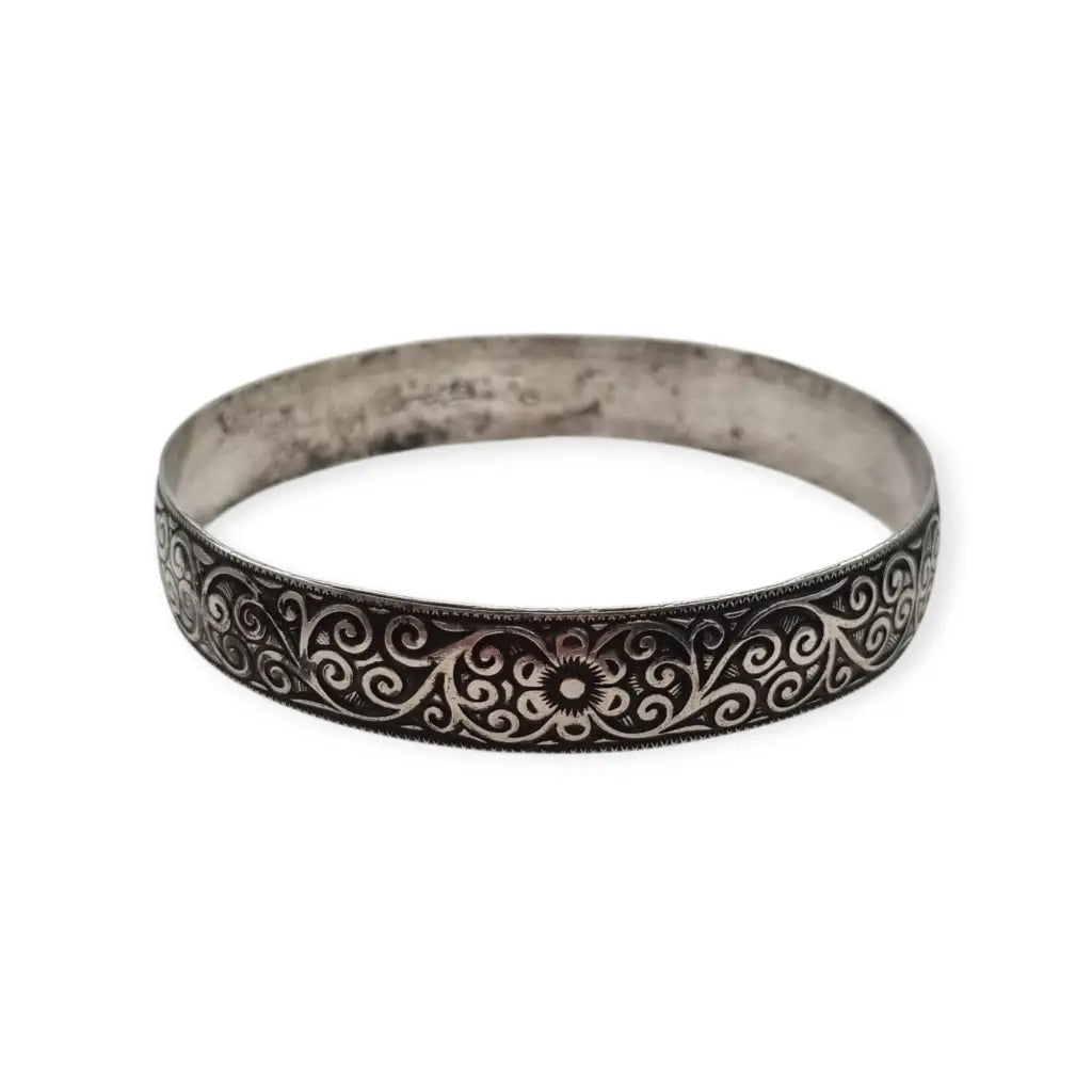 Brazalete bereber antiguo en plata grabada diseño floral bohemio estilo étnico