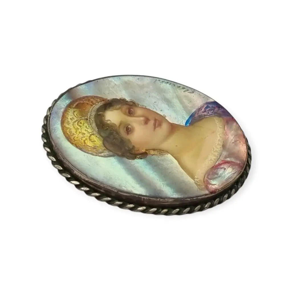 Broche antiguo con miniatura pintada a mano firmada sobre nácar estilo