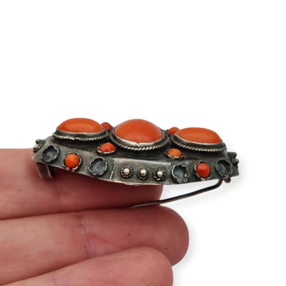Broche antiguo de plata 800 y coral rojo natural joyería oriental circa