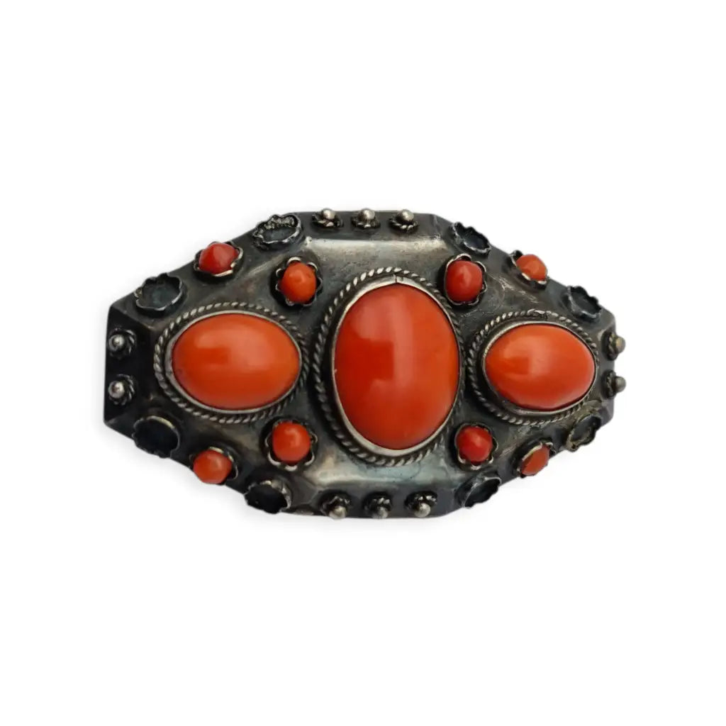 Broche antiguo de plata 800 y coral rojo natural joyería oriental circa
