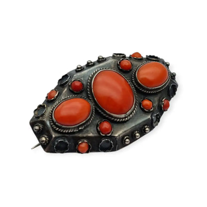 Broche antiguo de plata 800 y coral rojo natural joyería oriental circa