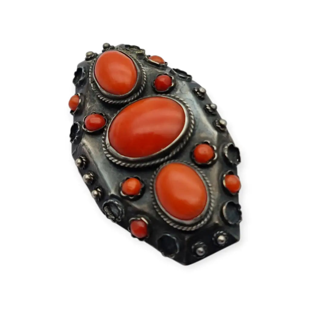 Broche antiguo de plata 800 y coral rojo natural joyería oriental circa
