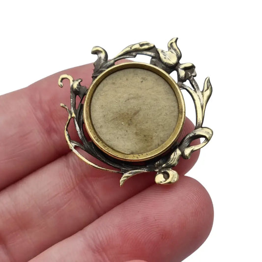 Broche antiguo tipo guardapelo Art Nouveau floral en latón dorado porta fotos