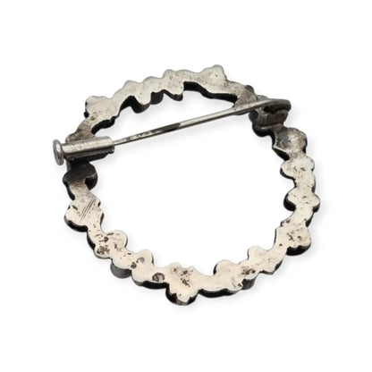 Broche Art Decó tardío en plata con vistas de oro y cuentas azules ideal