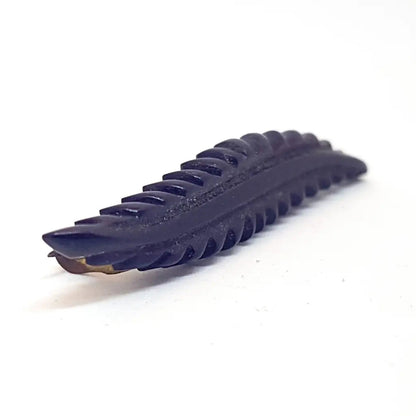 Broche de baquelita negra vintage tallas hojas para la solapa o el sombrero