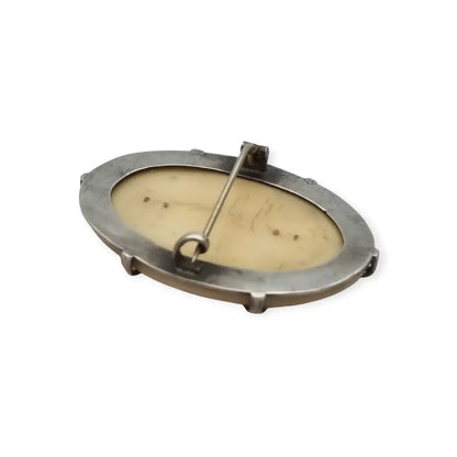 Broche Camafeo antiguo de celuloide tallado con escena alegórica y montura