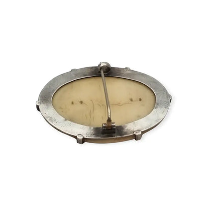 Broche Camafeo antiguo de celuloide tallado con escena alegórica y montura