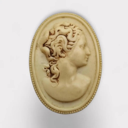 Broche de camafeo ovalado estilo clásico vintage los años 40 en galalita