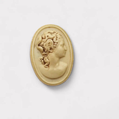 Broche de camafeo ovalado estilo clásico vintage los años 40 en galalita