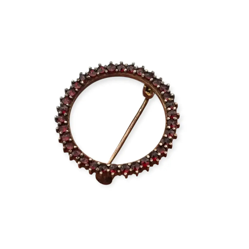 Broche Círculo Vintage de Granates en Tono Dorado Años 80 - LaBizarreSusu