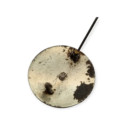 Broche damasquinado oro de Toledo con motivo pájaro grabado años 1920.