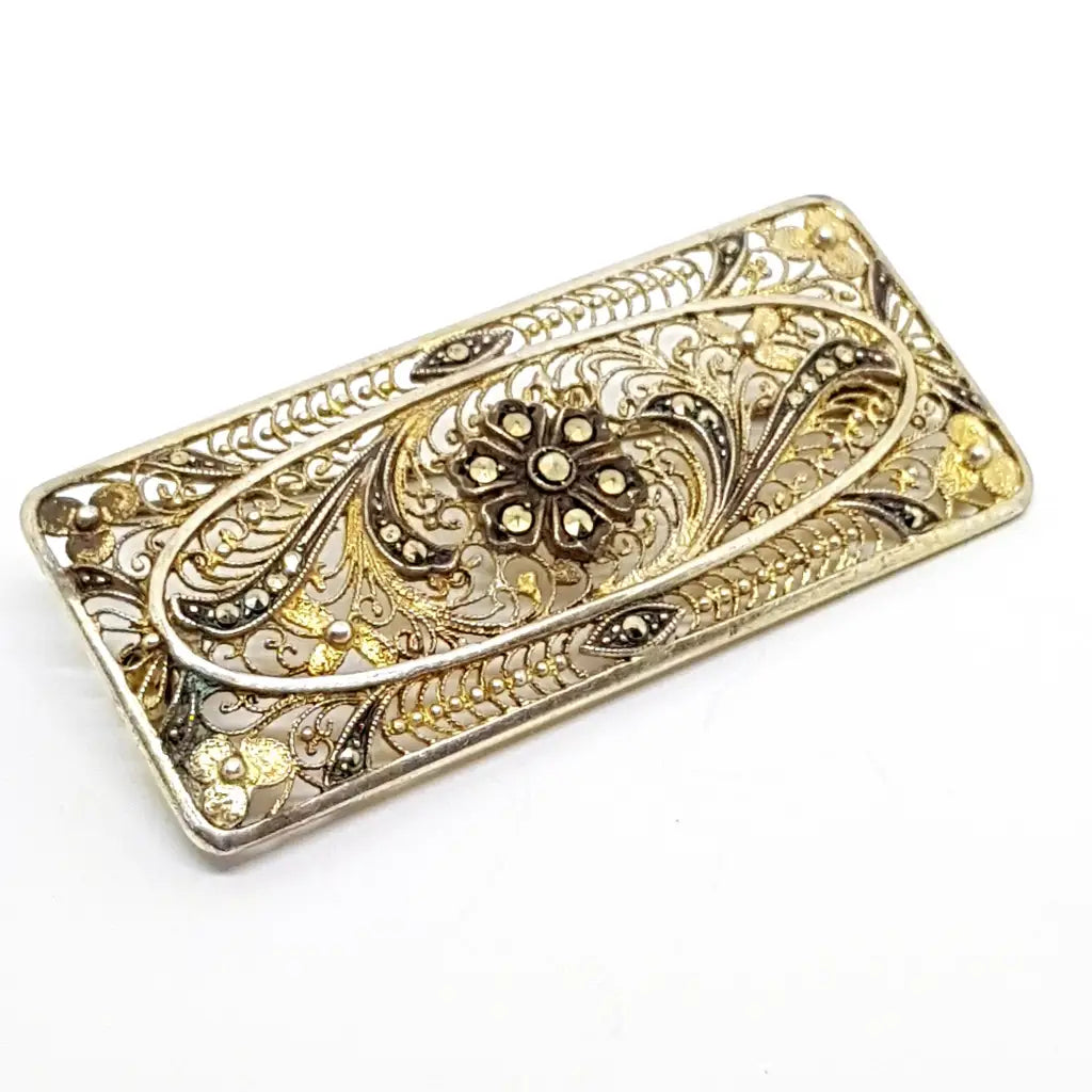 Broche de filigrana dorada. Plata 835. Circa 1960. Antigüedades y joyas