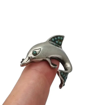 Broche de delfín plata con incrustaciones piedras azules Joyería marina