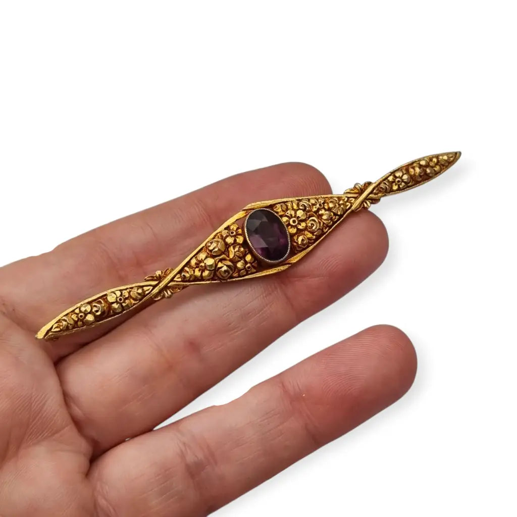 Broche floral Art Nouveau dorado con piedra púrpura 1920-30. - LaBizarreSusu