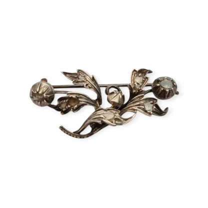Broche floral victoriano antiguo en plata con diamantes talla antigua