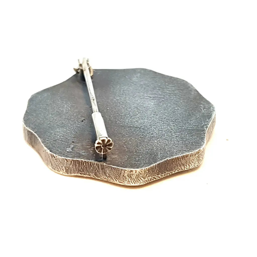 Broche de plata y esmalte verde. Circa 1970. Joyas antiguas vintage.