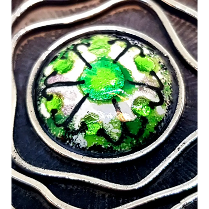 Broche de plata y esmalte verde. Circa 1970. Joyas antiguas vintage.