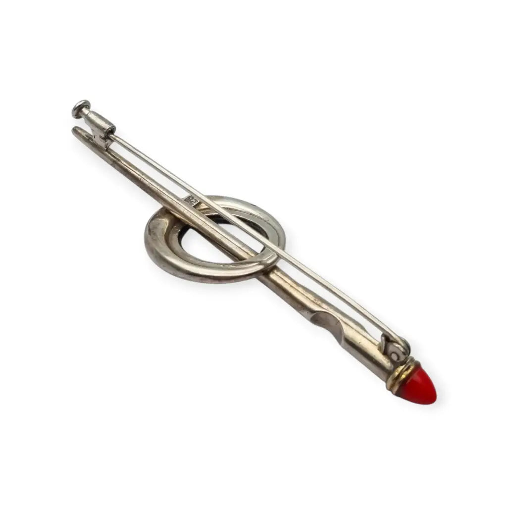 Broche de plata Puig Doria Barcelona alfiler capa con detalles en negro