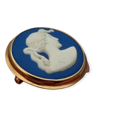 Broche porcelana Wedgwood de camafeo azul perfil dama clásica