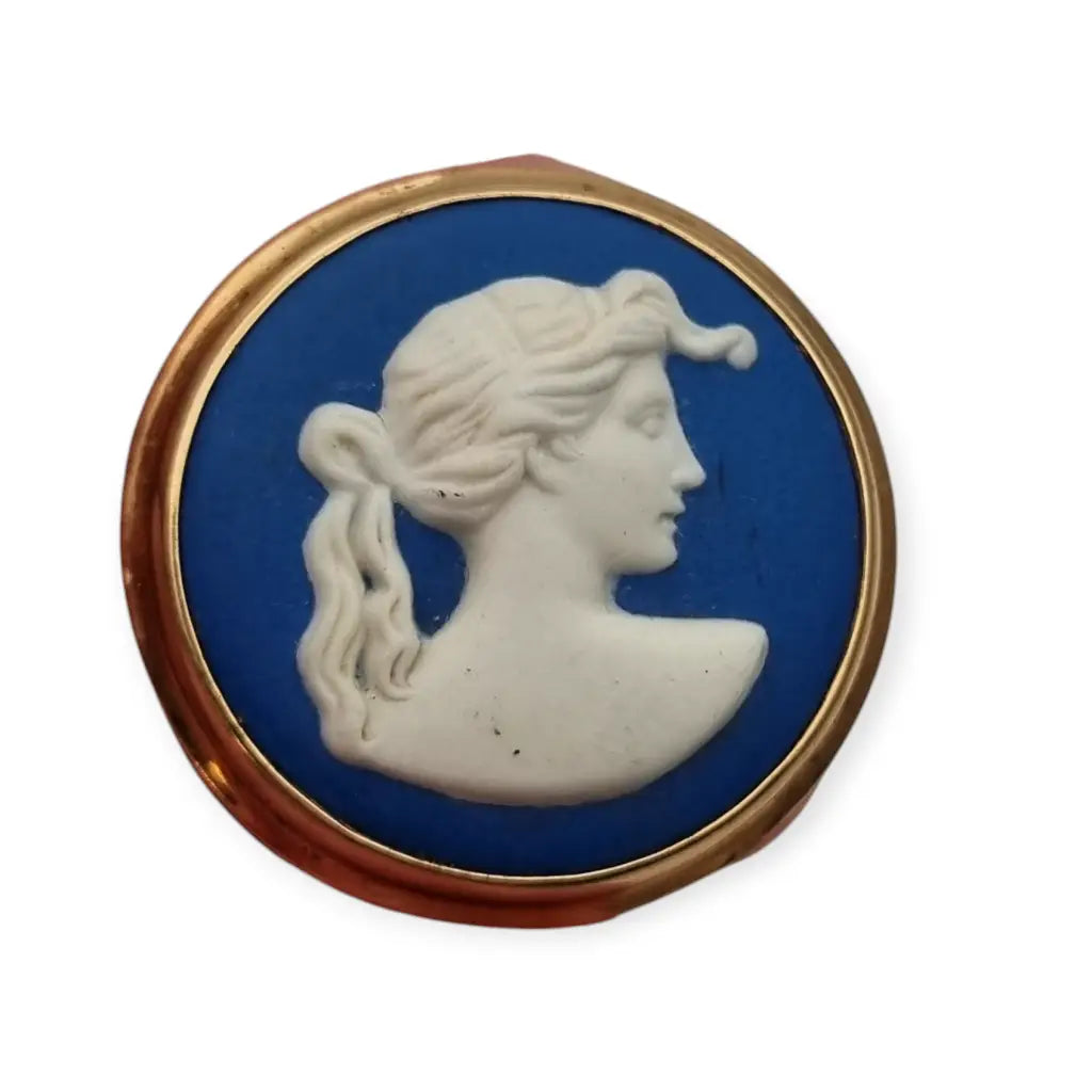 Broche porcelana Wedgwood de camafeo azul perfil dama clásica