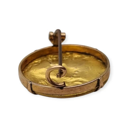 Broche redondo dorado art nouveau con perfil femenino y perlas joyas antiguas