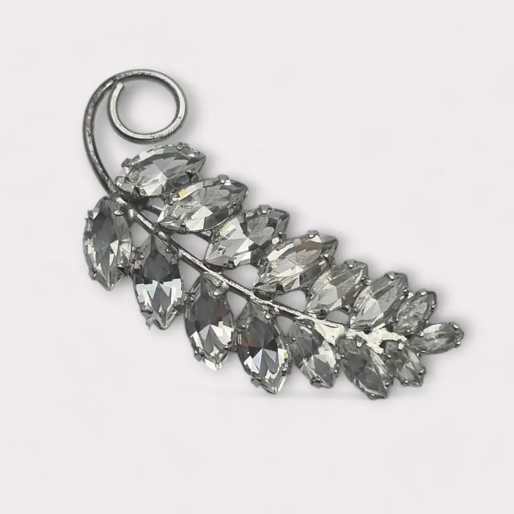 Broche vintage Carl Art de plata ley 925 con cristales y diseño hojas.