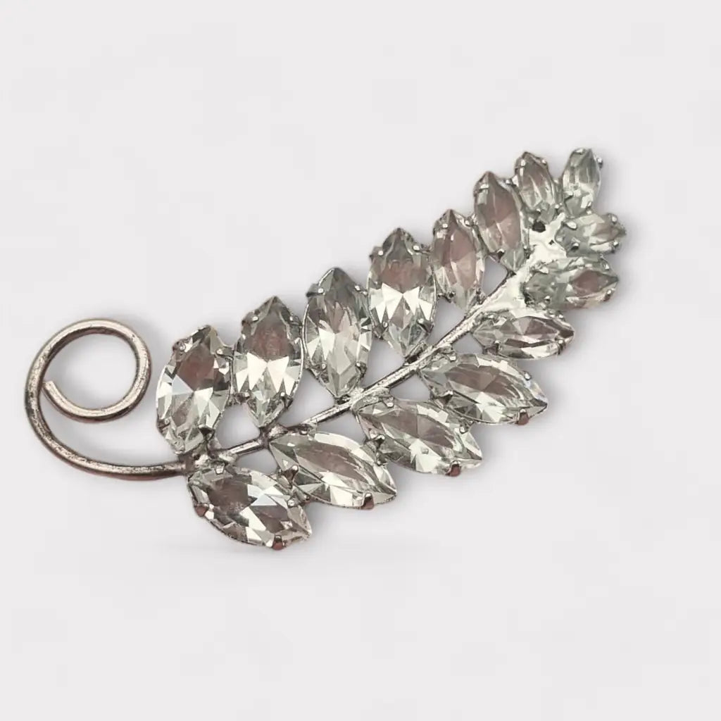 Broche vintage Carl Art de plata ley 925 con cristales y diseño hojas.