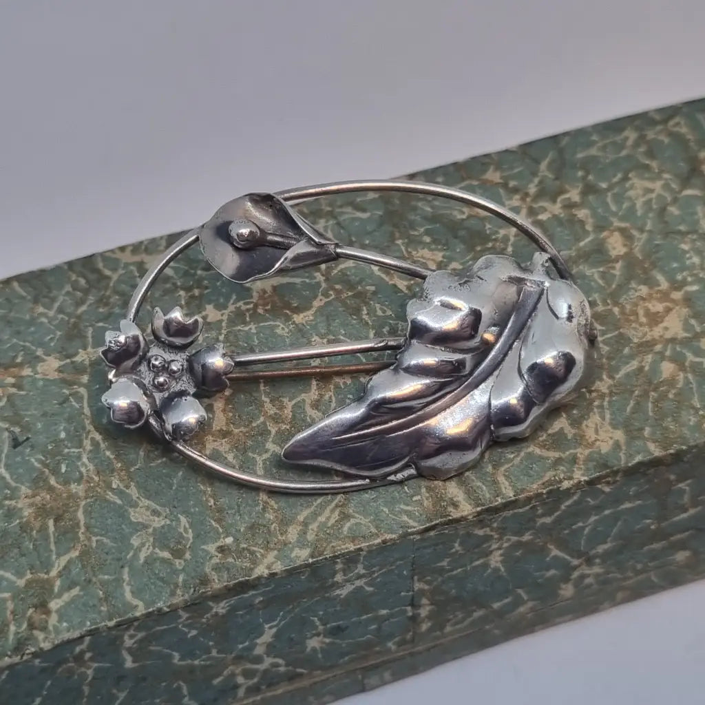 Broche vintage de plata broche flor diseño original. Años 60. Pin.